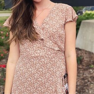 Wrap Flutter Sleeve MIDI Dress